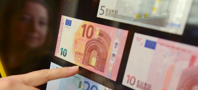 Σήμερα κυκλοφορεί το νέο χαρτονόμισμα των 10 ευρώ - Ποιες είναι οι αλλαγές στην εμφάνισή του - Φωτογραφία 1