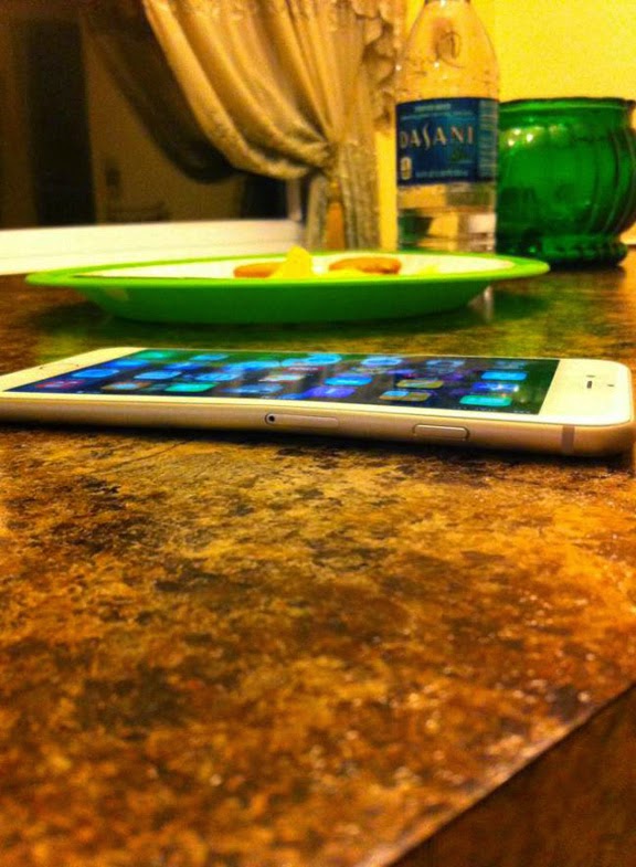 Μην βάζετε το iPhone 6 στην τσέπη σας...κινδυνεύει - Φωτογραφία 2