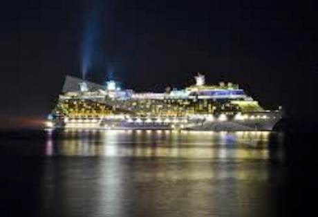 Πάτρα: Υπερθέαμα τα πλοία απόψε στο λιμάνι για την Παγκόσμια Ναυτική Ημέρα - Φωτογραφία 1