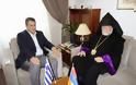 Ο Προκαθήμενος της Αρμένικης Ορθόδοξης Εκκλησίας στον Περιφερειάρχη Κεντρικής Μακεδονίας Απόστολο Τζιτζικώστα - Φωτογραφία 2
