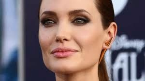 Γιατί θα είναι αποτυχία το επόμενο επαγγελματικό βήμα της Angelina Jolie; - Φωτογραφία 1