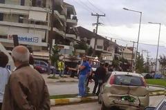 Φωτιά σε ΙΧ μετά απο καραμπόλα 3 οχημάτων στο κέντρο των Ιωαννίνων [photos]