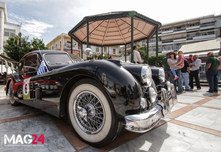 Χαμός από πανέμορφά ιστορικά αυτοκίνητα στη Πλατεία Ελευθερίας της Λαμίας - Φωτογραφία 7