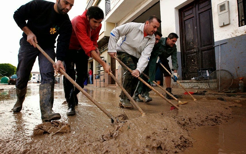 Τεράστιες πλημμύρες στην Ισπανία! [photos] - Φωτογραφία 6