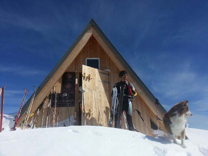 Το καταφύγιο που κόβει την ανάσα: Δωρεάν διαμονή στα 2.529 μέτρα στις κορυφές των Αλπεων - Φωτογραφία 8