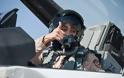 Αυτή είναι η γυναίκα που βομβαρδίζει τους τζιχαντιστές: Η πρώτη πιλότος των Ηνωμένων Αραβικών Εμιράτων... [photos] - Φωτογραφία 4
