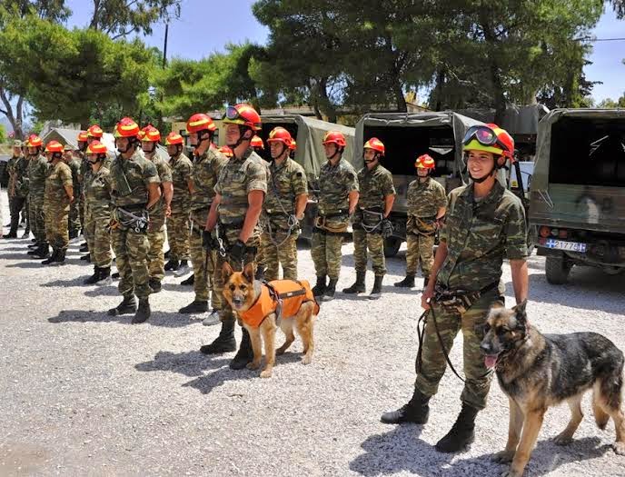 Τιμές κατά την ταφή Στρατιωτικού Σκύλου του 747 ΕΤΜΧ - Φωτογραφία 7