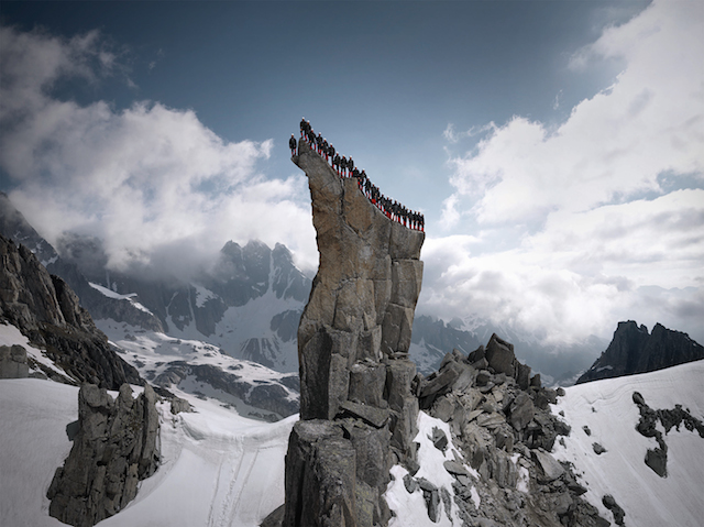Εντυπωσιακοί σχηματισμοί ορειβατών στις Άλπεις! - Φωτογραφία 7