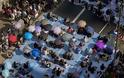 Πυκνώνουν οι ομπρέλες στην «επανάσταση» του Χονγκ Κονγκ