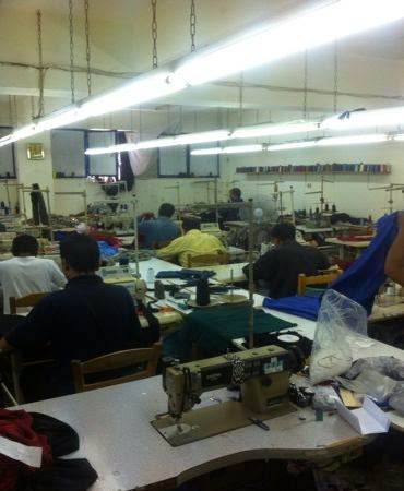 ''Μαύρη εργασία'' σε βιοτεχνία ρούχων στα Κάτω Πατήσια [photos] - Φωτογραφία 3
