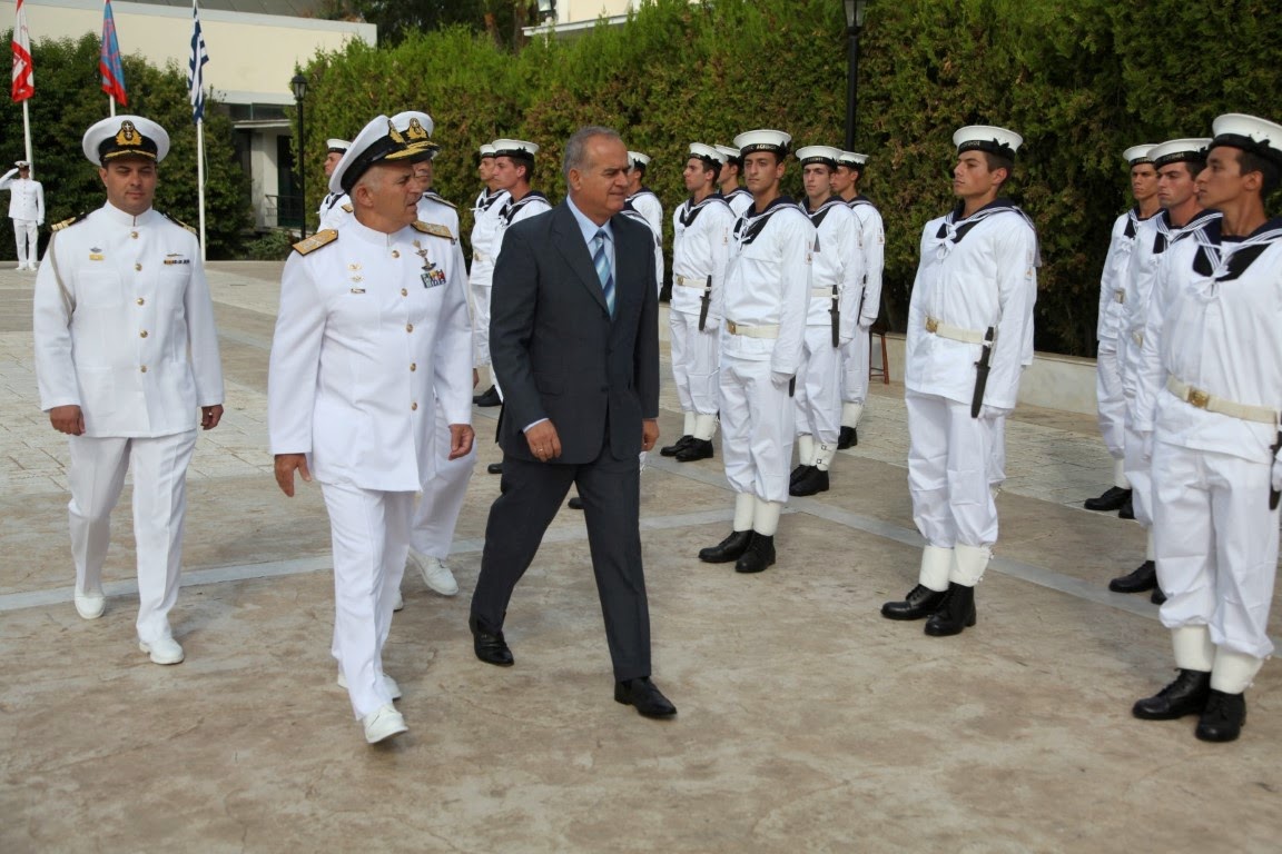 Στην ορκωμοσία των νεοκαταταγέντων Ναυτικών Δοκίμων ο ΥΦΕΘΑ Ιωάννης Λαμπρόπουλος - Φωτογραφία 4