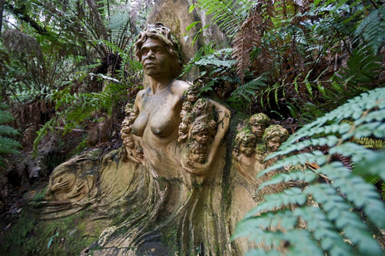 Μυστηριώδη αγάλματα σε τροπικό δάσος! - Φωτογραφία 8
