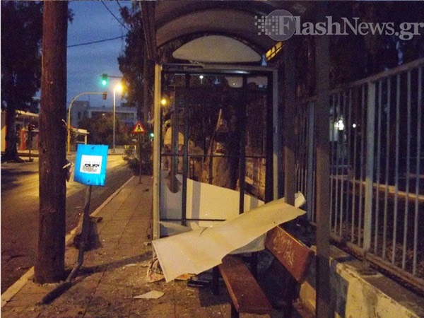 Τροχαίο ατύχημα στη Λεωφόρο Σούδας στα Χανιά - Οδηγός τα πήρε όλα και έφυγε [photos] - Φωτογραφία 4