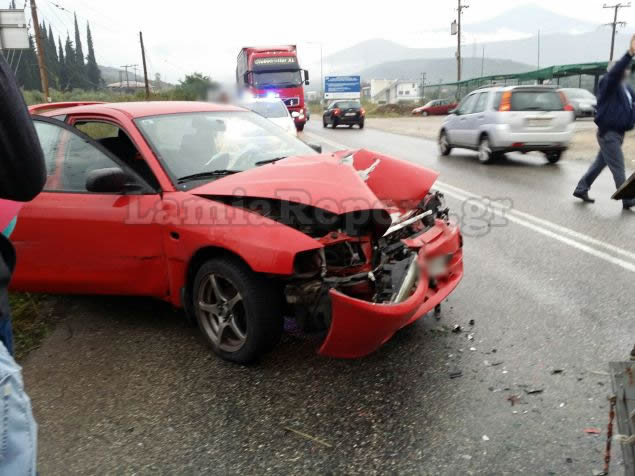 Τριπλή καραμπόλα στη Ξηριώτισσα...[photos] - Φωτογραφία 3