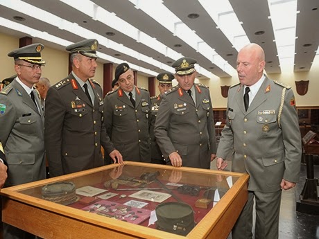 Επίσκεψη Αρχηγού Ενόπλων Δυνάμεων Αλβανίας στη ΣΣΕ - Φωτογραφία 1