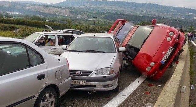 Άμεση ανταπόκριση με 10 ασθενοφόρα στο τροχαίο δυστύχημα στην Εγνατία Οδό... - Φωτογραφία 2