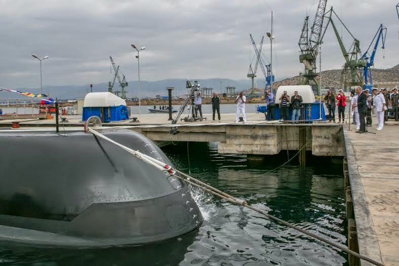 Φωτό από την τελετή καθέλκυσης του Υποβρυχίου «ΠΙΠΙΝΟΣ» - Φωτογραφία 17