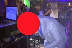 ΑΠΙΣΤΕΥΤΟ: Έλληνας τραγουδιστής χτυπήθηκε από ρεύμα στο μαγαζί που εμφανιζόταν [photos]