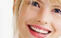 Αθώες συνήθειες που δε γνωρίζατε πως καταστρέφουν τα δόντια