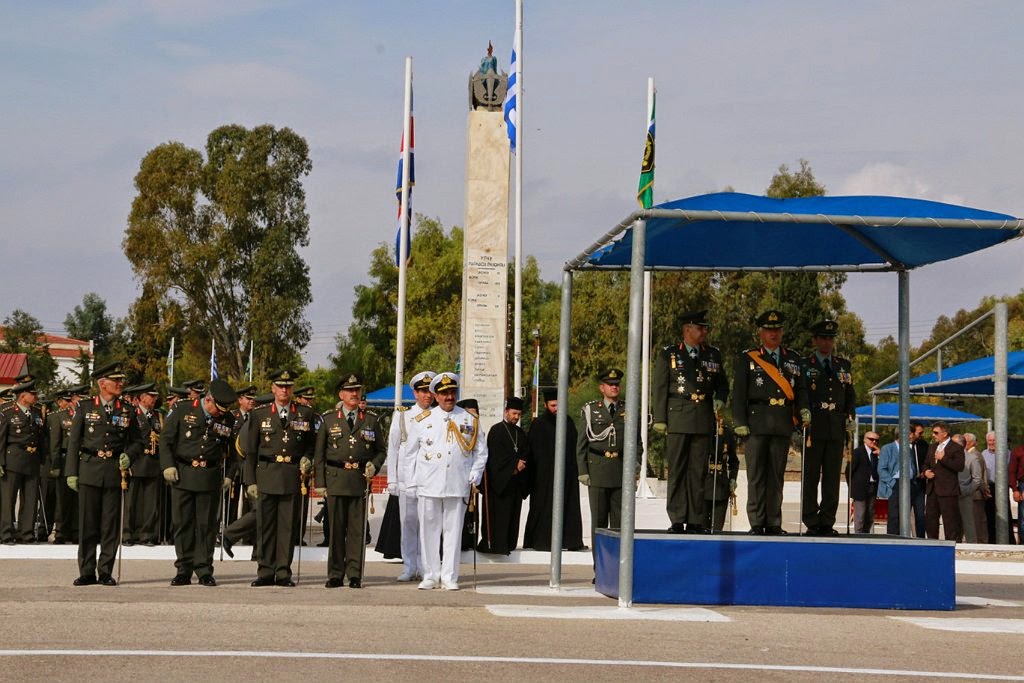 ΠΑΡΟΥΣΙΑ ΑΡΧΗΓΟΥ ΓΕΕΘΑ ΣΤΗΝ ΤΕΛΕΤΗ ΑΠΟΝΟΜΗΣ ΠΟΛΕΜΙΚΗΣ ΣΗΜΑΙΑΣ ΣΤΟ ΕΤΑ - Φωτογραφία 6