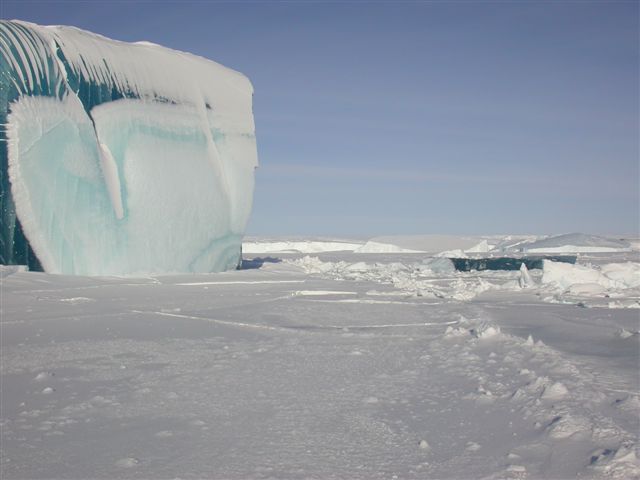 Παγωμένο… κύμα στην Ανταρκτική! - Φωτογραφία 9