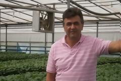 Αυτός είναι ο άνθρωπος που προτιμά δύο κιλά ντοματόσπορο από δύο κιλά χρυσάφι! [photos]
