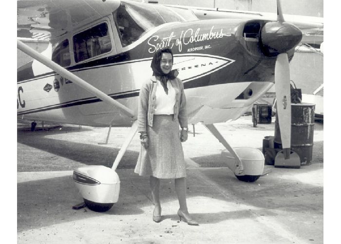 Η ιστορία που θα σας αφήσει με το στόμα ανοιχτό: Η τελευταία πτήση της πρώτης γυναίκας που έκανε μόνη της το γύρο του κόσμου...[photos] - Φωτογραφία 4
