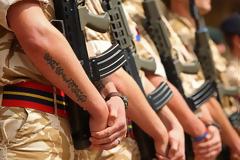 Επιτρέπει τα τατουάζ και σε εμφανή σημεία του σώματος ο βρετανικός στρατός