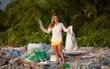 Ποζάροντας στο νησί των σκουπιδιών - Φωτογραφία 11
