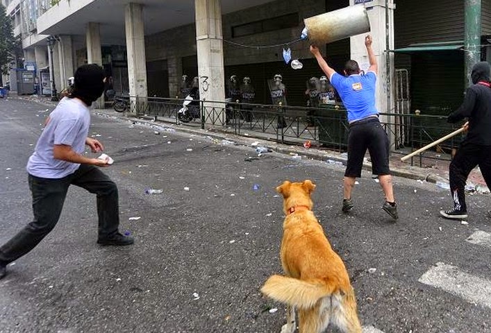 «Έσβησε» ο θρυλικός «Λουκάνικος»... [photos] - Φωτογραφία 8