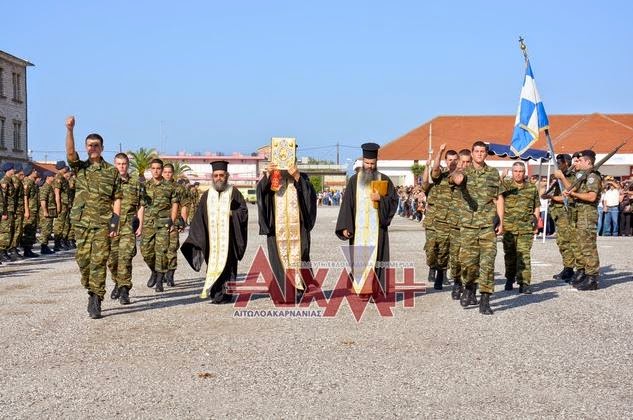 Σε κλίμα πένθους η ορκωμοσία των νεοσυλλέκτων στο 2/39 Σ.Ε. (φωτορεπορτάζ) - Φωτογραφία 10