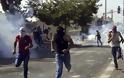 Ταραχές μεταξύ Παλαιστινίων και αστυνομικών στην Ιερουσαλήμ...