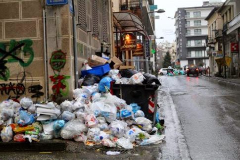 Σε κατάσταση έκτακτης ανάγκης η Τρίπολη από τα σκουπίδια [photos] - Φωτογραφία 4