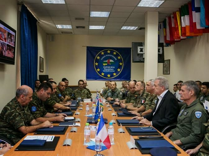 Ολοκλήρωση Επίσκεψης ΥΕΘΑ Δημήτρη Αβραμόπουλου σε 1η Στρατιά, Ε/ΕΣΕΕ & ΑΤΑ - Φωτογραφία 1