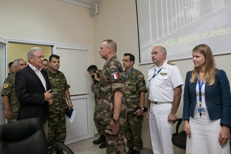 Ολοκλήρωση Επίσκεψης ΥΕΘΑ Δημήτρη Αβραμόπουλου σε 1η Στρατιά, Ε/ΕΣΕΕ & ΑΤΑ - Φωτογραφία 6