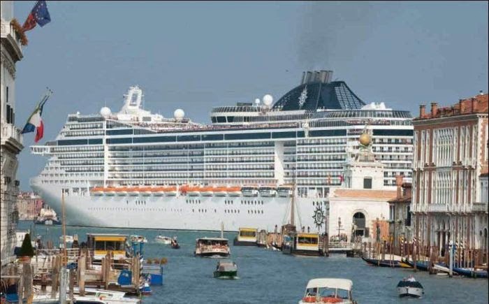 MSC Magnifica: Το κρουαζιερόπλοιο-κολοσσός στην Βενετία! [photos] - Φωτογραφία 4