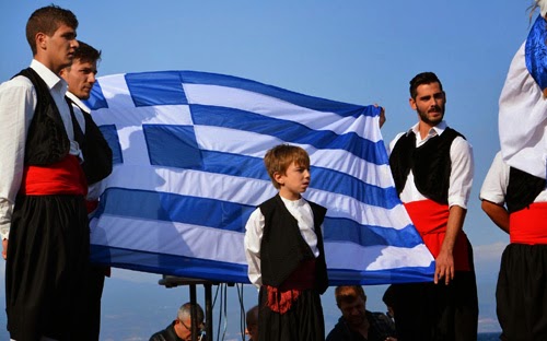 Σαμιώτες σήκωσαν την Ελληνική σημαία στα Μουδανιά της Μικράς Ασίας! - Φωτογραφία 2