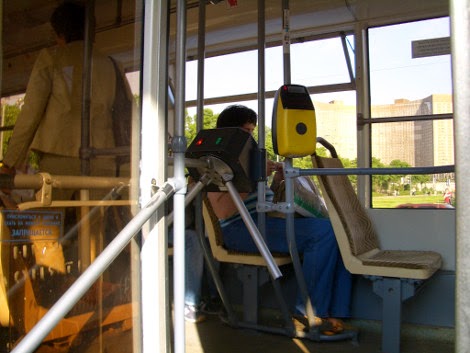 Τι είναι τα τουρνικέ που θα τοποθετηθούν το Νοέμβριο σε λεωφορεία και τρόλεϊ για να... βρίσκουν τους λαθρεπιβάτες - Φωτογραφία 4
