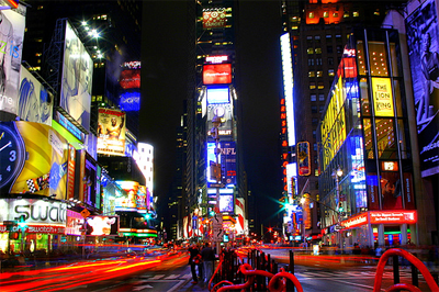 ΤΡΟΜΕΡΟ: 400 φωτογραφίες από την Times Square σε μία εικόνα! [photo] - Φωτογραφία 1