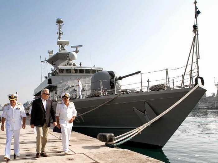 Επίσκεψη ΥΕΘΑ Δημήτρη Αβραμόπουλου στο Αρχηγείο Στόλου και σε Πολεμικά πλοία στο Ναύσταθμο Σαλαμίνος - Φωτογραφία 20