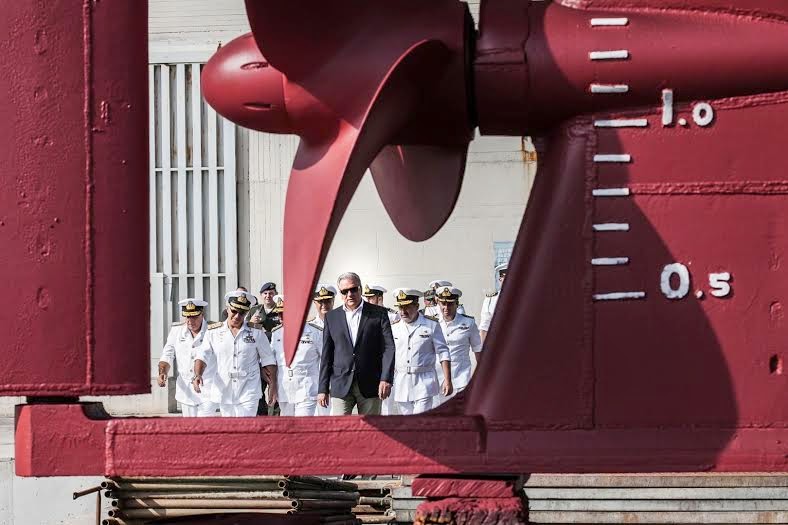 Επίσκεψη ΥΕΘΑ Δημήτρη Αβραμόπουλου στο Αρχηγείο Στόλου και σε Πολεμικά πλοία στο Ναύσταθμο Σαλαμίνος - Φωτογραφία 22