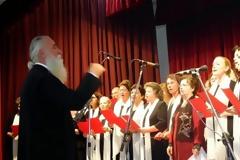 Στη μουσικοφιλολογική βραδιά του Ι.Ν. Αγίου Αθανασίου Πολυδρόσου παρέστησαν ο Μακαριώτατος Αρχιεπίσκοπος Αθηνών κ. Ιερώνυμος, και ο Δήμαρχος Αμαρουσίου Γ. Πατούλης