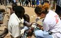 Έμπολα: SOS εκπέμπουν οι Γιατροί Χωρίς Σύνορα