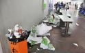 Εικόνες ΣΟΚ: Στο έλεος των σκουπιδιών η Φιλοσοφική Αθηνών...Δείτε τις εικόνες ντροπής! [photos] - Φωτογραφία 3