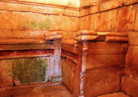 Ενας ακόμη μακεδονικός τάφος ανοίγει τις πύλες του: Το «στολίδι» της Ξάνθης με την περιπετειώδη ιστορία [εικόνες] - Φωτογραφία 6