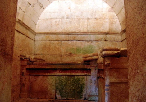 Ενας ακόμη μακεδονικός τάφος ανοίγει τις πύλες του: Το «στολίδι» της Ξάνθης με την περιπετειώδη ιστορία [εικόνες] - Φωτογραφία 8