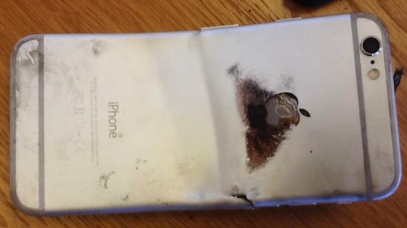 iPhone 6 στραβώνει και παίρνει φωτιά μετά από ατύχημα - Φωτογραφία 1