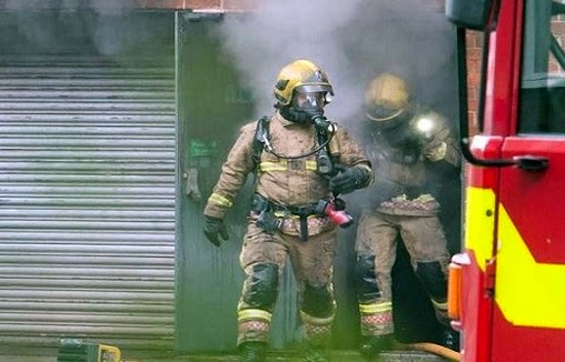 ΑΠΙΣΤΕΥΤΟ: Έβαλε φωτιά στο κατάστημα που εργαζόταν γιατί... - Φωτογραφία 1