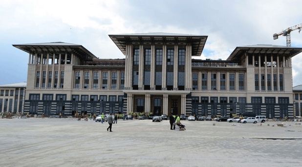 Ο Χαλίφης Ερντογάν έφτιαξε το μεγαλύτερο παλάτι του κόσμου (βίντεο) - Φωτογραφία 4