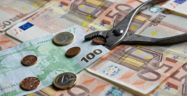 Νέο μισθολόγιο: Στα 680 ευρώ ο βασικός μισθός στο Δημόσιο - Φωτογραφία 1